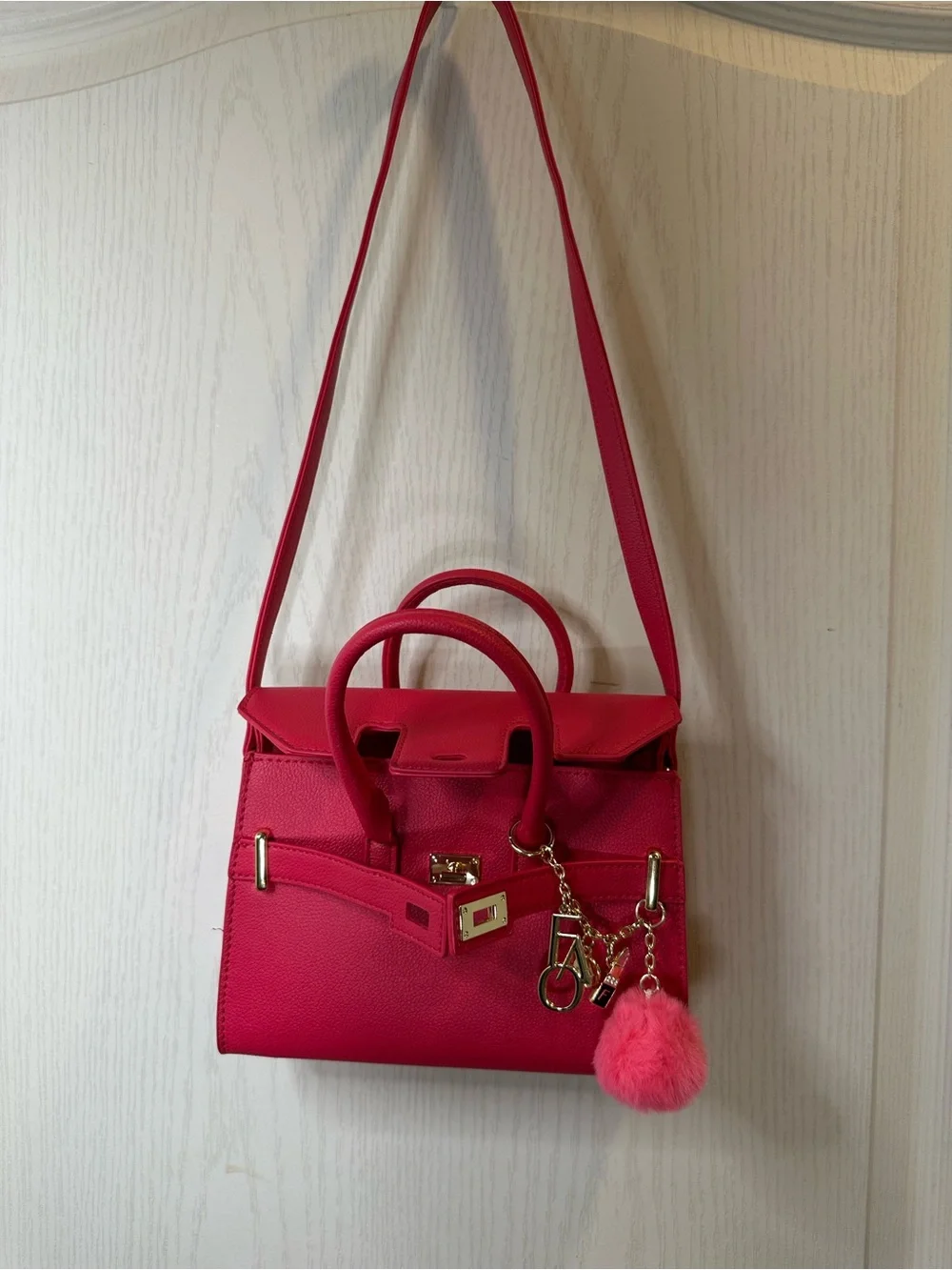 FAO Schwarz Hudson Tote Bag - Picture 9 of 13